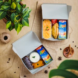 Paket A (2 snack + air mineral)